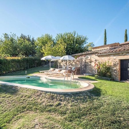 Gorgeous Home In Montalcino With Kitchen Buitenkant foto