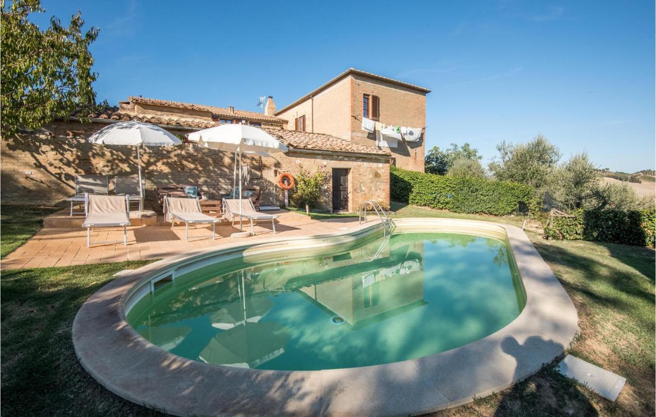 Gorgeous Home In Montalcino With Kitchen Buitenkant foto