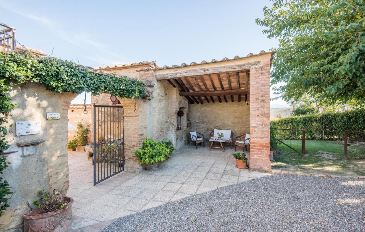 Gorgeous Home In Montalcino With Kitchen Buitenkant foto