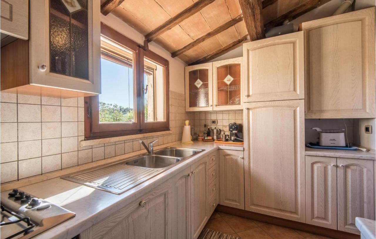 Gorgeous Home In Montalcino With Kitchen Buitenkant foto