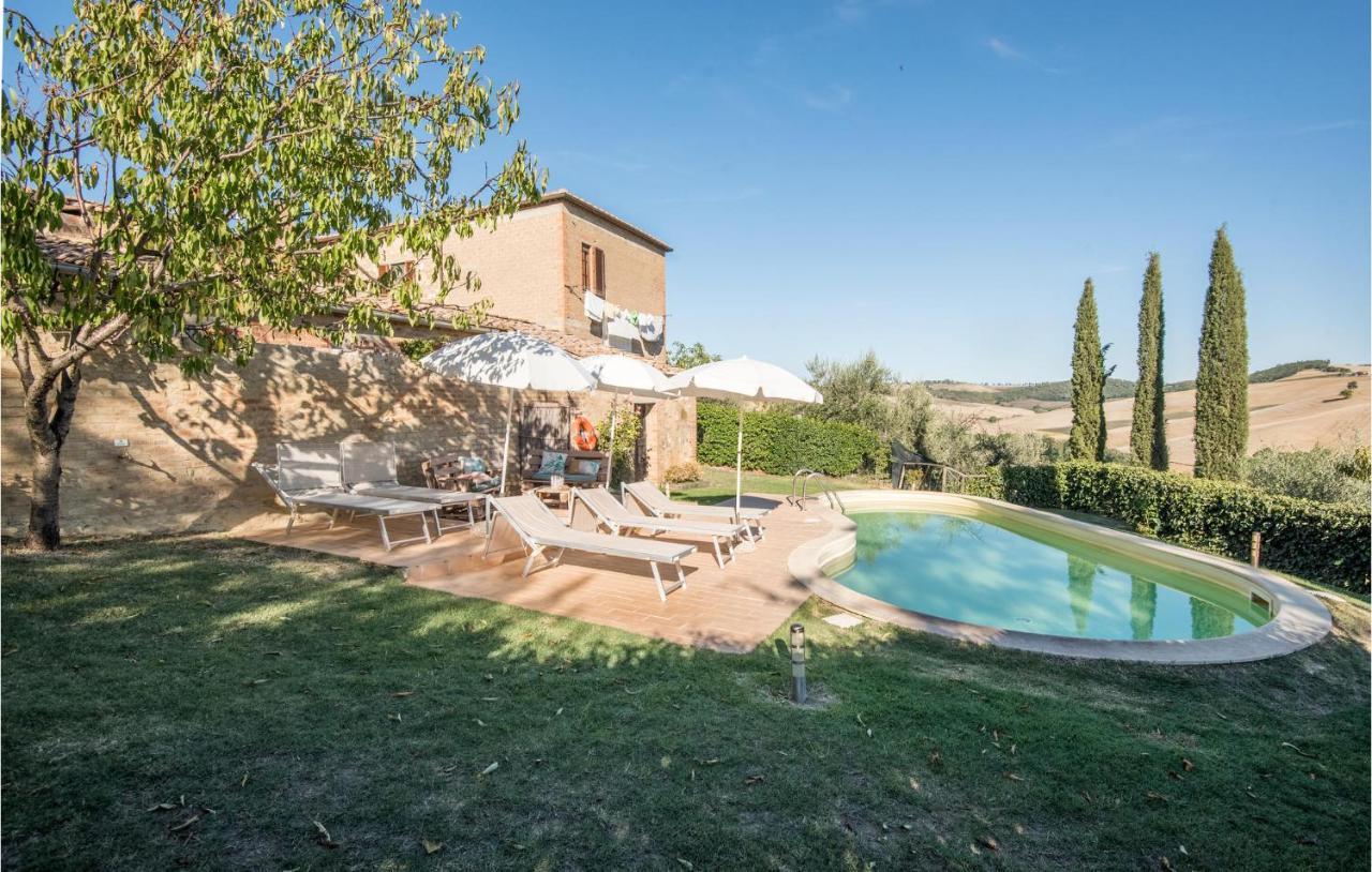 Gorgeous Home In Montalcino With Kitchen Buitenkant foto