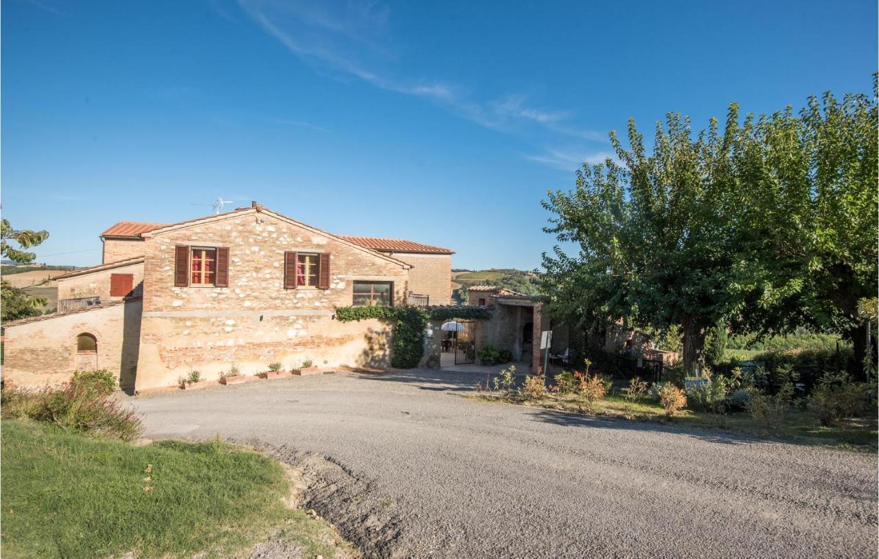 Gorgeous Home In Montalcino With Kitchen Buitenkant foto